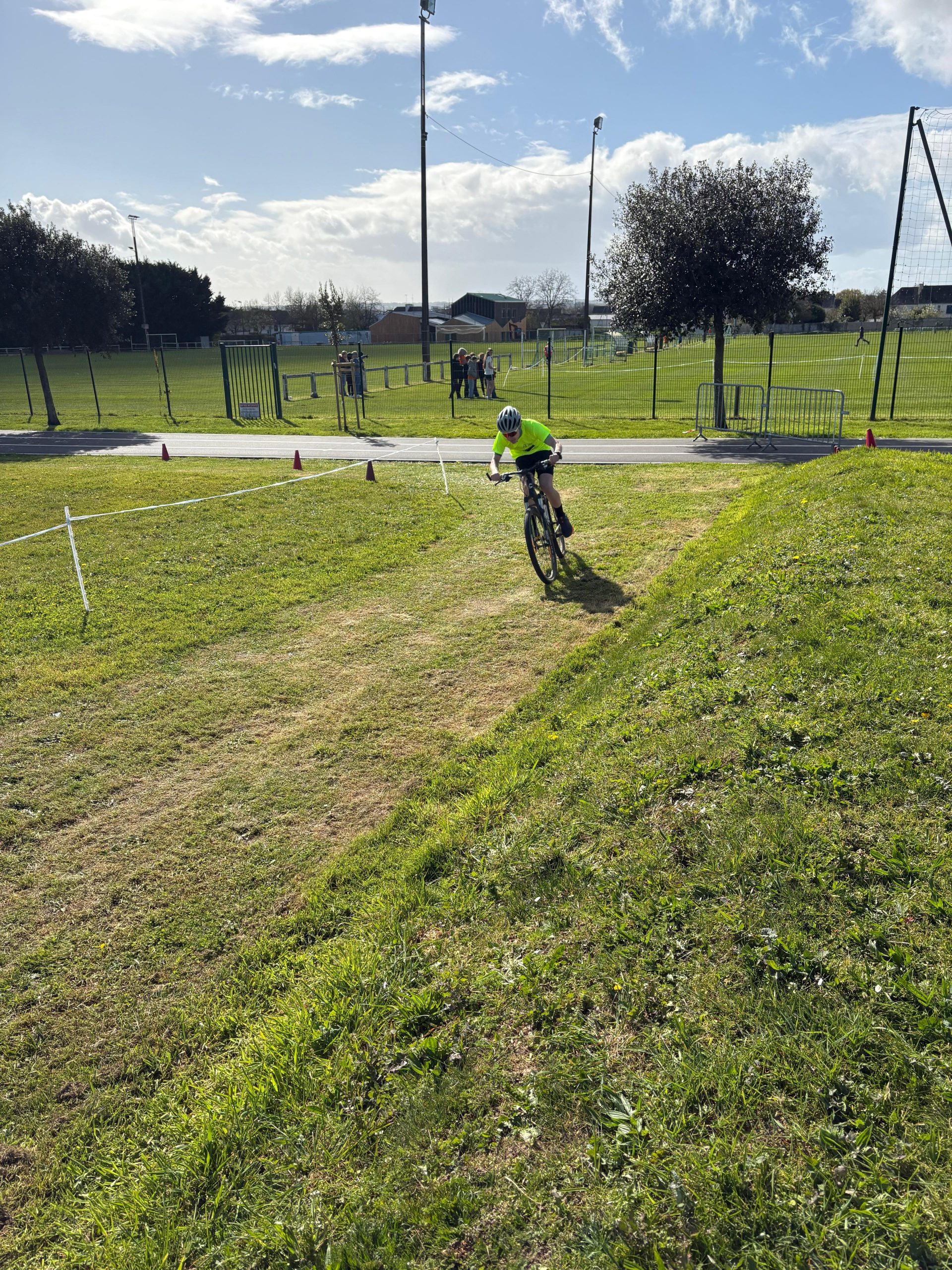 motion_photo_3347130908934939325